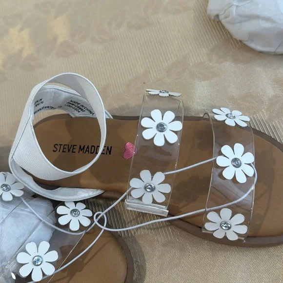 Steve Madden Kids Jashlin Daisy Embellished Sandal - Picture 10 of 11